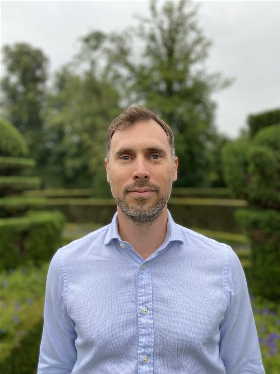 Robert Horvath, founder of Digi Life Navigator